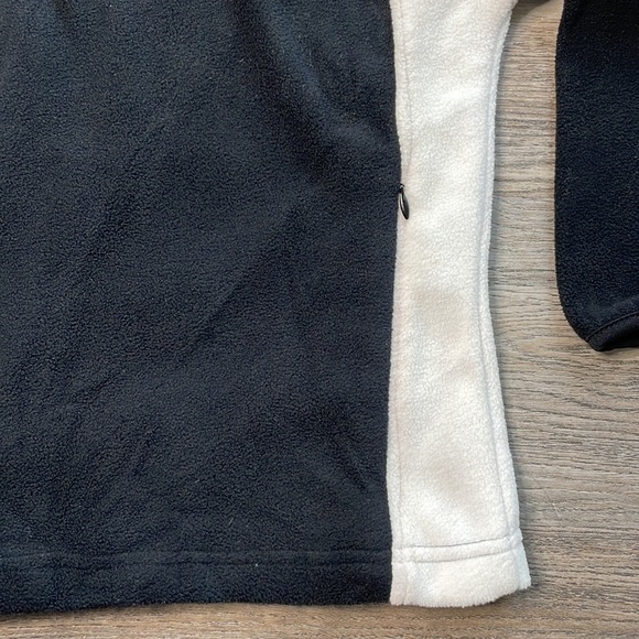 Snozu Boys Black and White Pullover 1/4 Zip Microfleece Jacket, size 7 - Picture 3 of 5